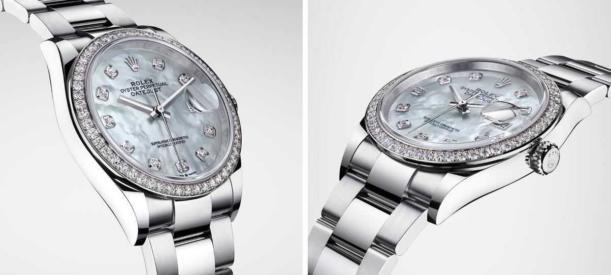 The white dials copy watches are decorated with diamonds.