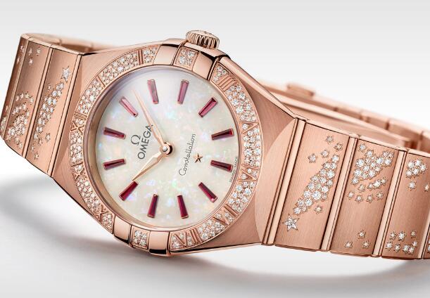 The opal dial adds the feminine touch to the model well.